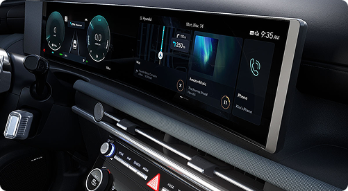 Tucson offers an available 12.3-inch touchscreen 